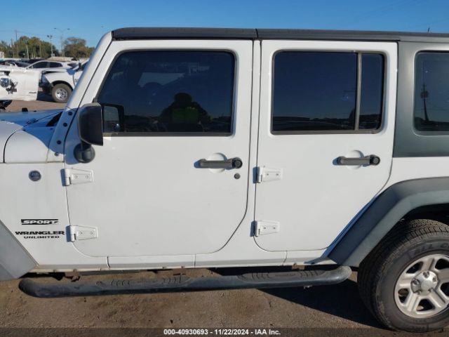 1C4BJWDG3EL295553 Jeep Wrangler Unlimited Sport