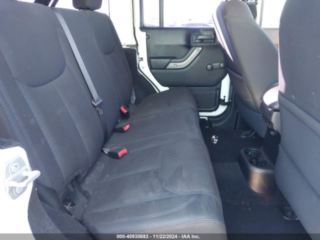 1C4BJWDG3EL295553 Jeep Wrangler Unlimited Sport