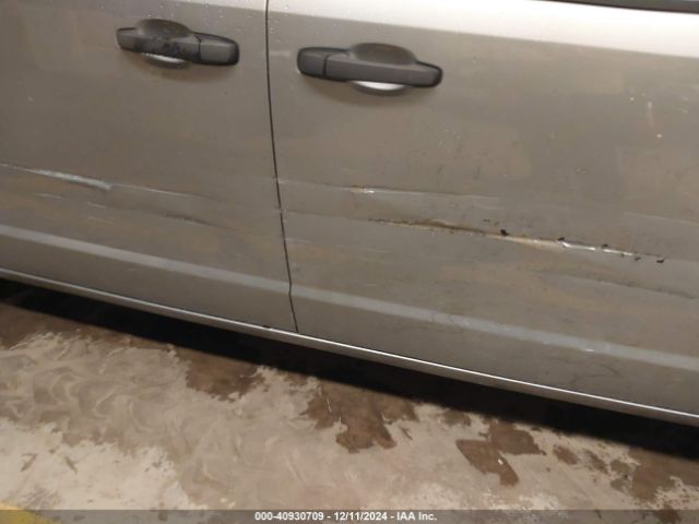 2C4RDGBG1KR713870 Dodge Grand Caravan Se