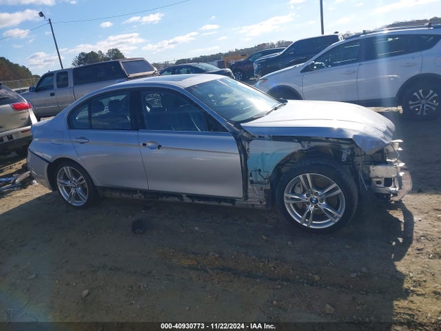 BMW 340i 2016 WBA8B3G50GNT62212 Image 14