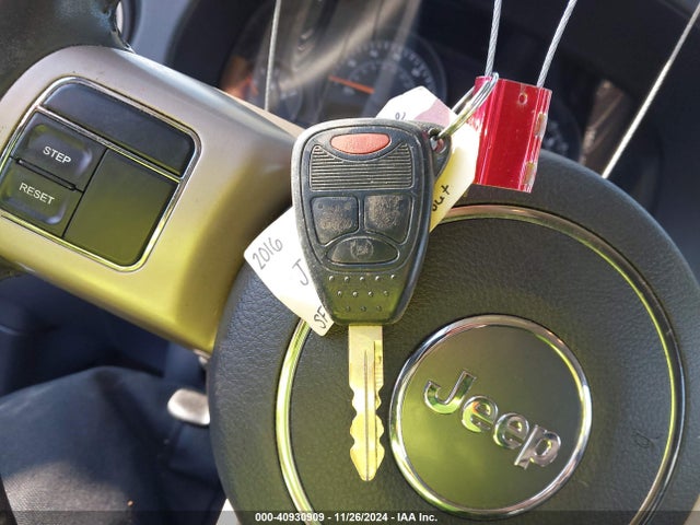 Jeep Compass 75th Anniversary 2016 1C4NJDBB6GD672284 Image 11