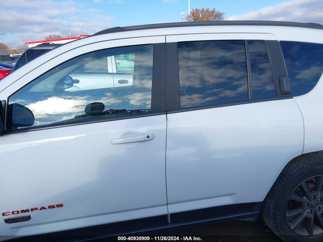 Jeep Compass 75th Anniversary 2016 1C4NJDBB6GD672284 Image 14