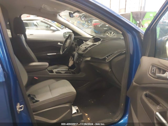 Ford ESCAPE SE 2017 1FMCU9G9XHUA83219 Image 5