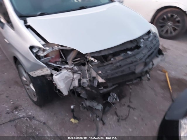 Toyota Prius Five 2014 JTDKN3DU5E0366584 Image 17