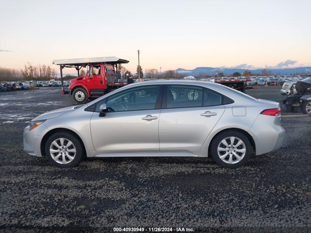 Toyota COROLLA LE 2022 5YFEPMAE0NP275562 Image 14