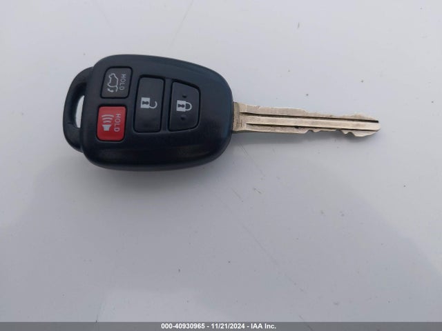 Toyota Rav4 Xle 2015 JTMRFREV9FD120430 Image 11