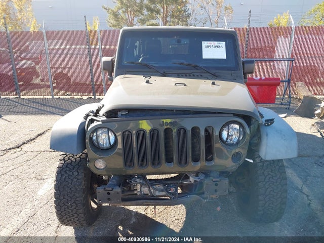 1C4BJWFG0GL133881 Jeep Wrangler Unlimited Rubicon