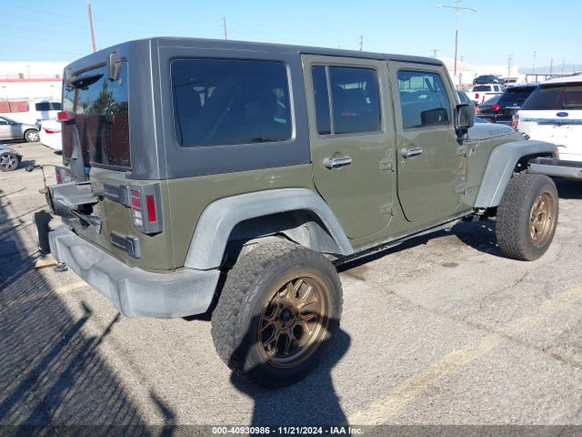 1C4BJWFG0GL133881 Jeep Wrangler Unlimited Rubicon