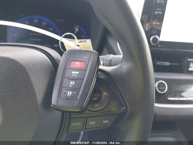 Toyota Corolla Hybrid Le 2021 JTDEAMDE9MJ028086 Image 11