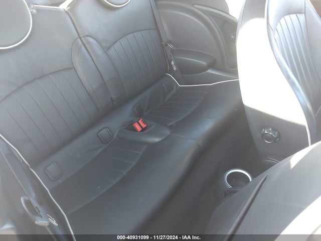 2010 MINI COOPER WMWMF3C52ATU77471 Photo 7
