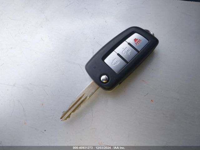 JN1BJ1CR7HW116636 Nissan Rogue Sport S