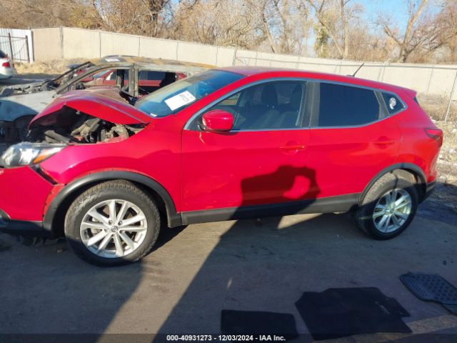 JN1BJ1CR7HW116636 Nissan Rogue Sport S