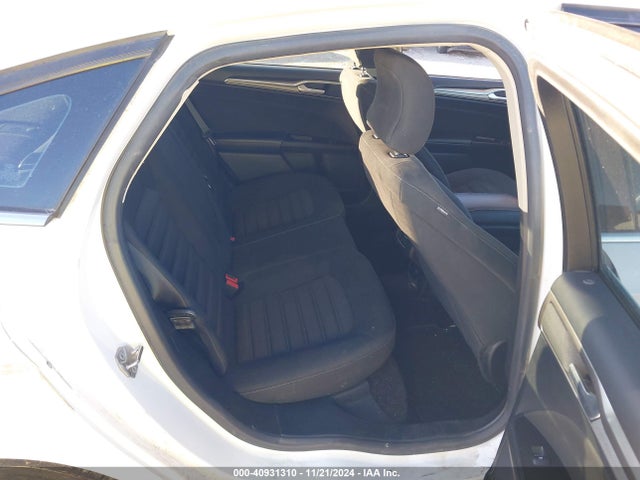 3FA6P0H76HR113539 Ford FUSION SE