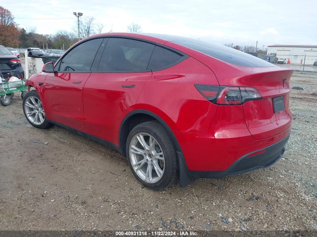 2023 TESLA MODEL Y 7SAYGDEE1PF687725 Photo 2