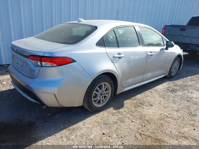 Toyota Corolla Hybrid Le 2022 JTDEAMDE8NJ043485 Image 4
