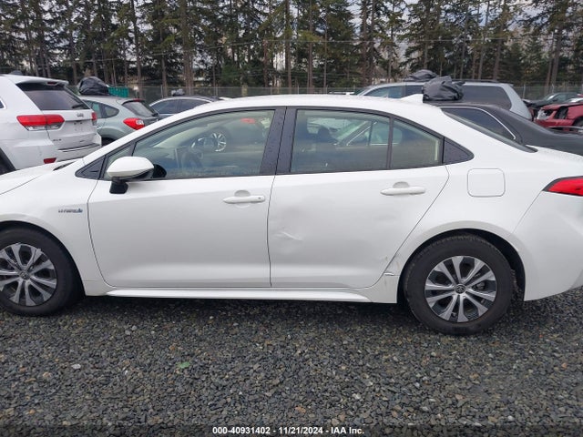 Toyota Corolla Hybrid Le 2021 JTDEAMDE5MJ032944 Image 14