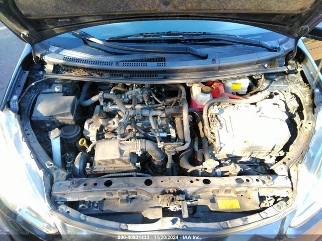 JTDKDTB34F1575873 Toyota Prius C Two