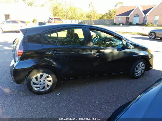 JTDKDTB34F1575873 Toyota Prius C Two