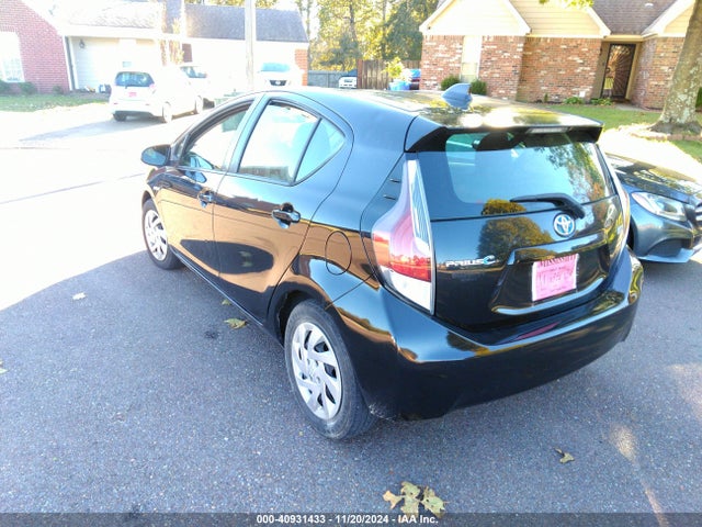 JTDKDTB34F1575873 Toyota Prius C Two