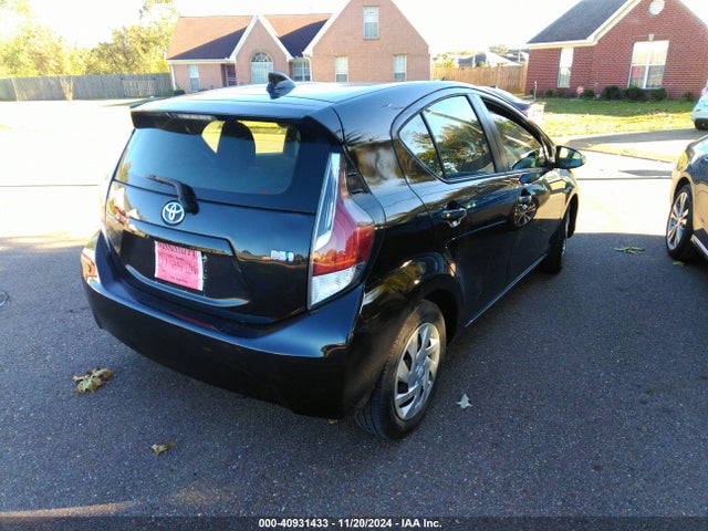 JTDKDTB34F1575873 Toyota Prius C Two