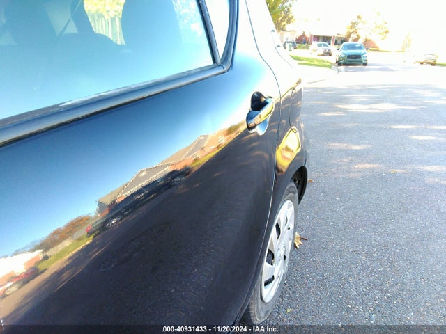 JTDKDTB34F1575873 Toyota Prius C Two