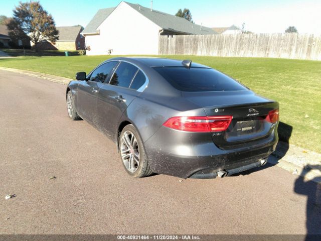 2017 JAGUAR XE SAJAJ4BV5HA970337 Photo 2