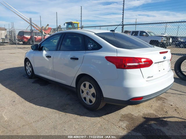 1FADP3E29GL351464 Ford FOCUS S