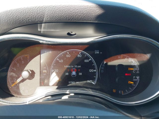 1C4RJFAG8KC802543 Jeep Grand Cherokee Laredo E 4x4