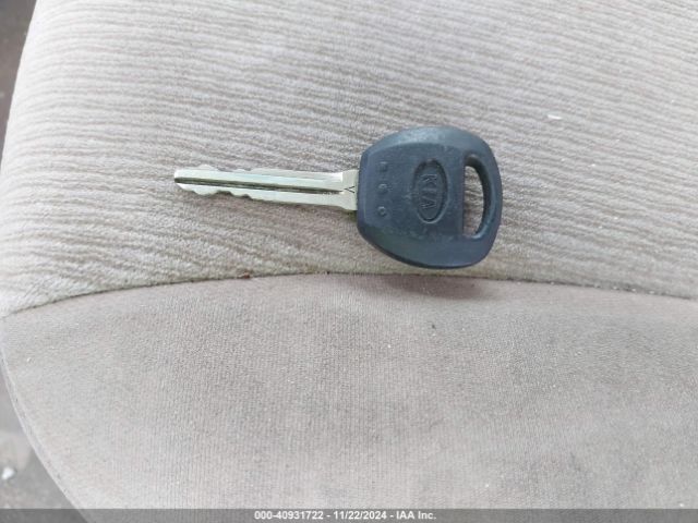 KNDMG4C71E6553760 KIA SEDONA LX