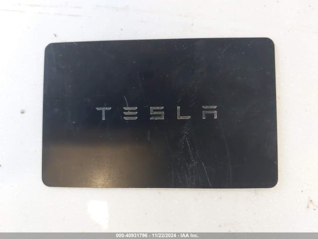 2021 TESLA MODEL Y 5YJYGDEE6MF117891 Photo 10