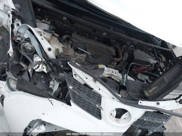 JTMZFREV2FJ052912 Toyota RAV4 LE