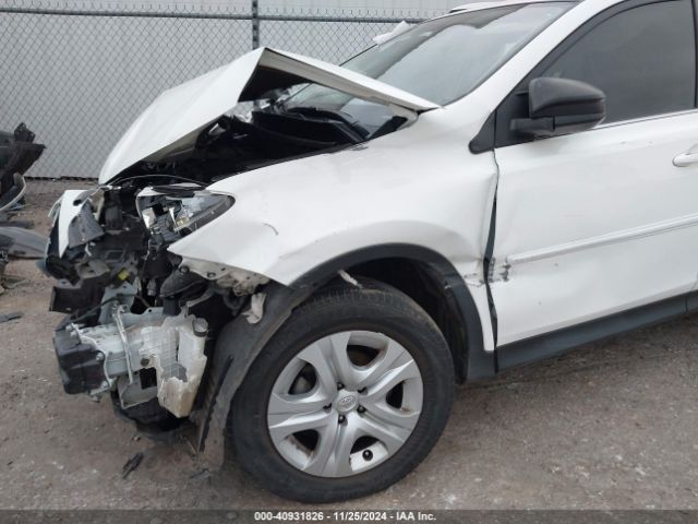 JTMZFREV2FJ052912 Toyota RAV4 LE