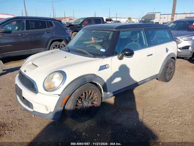 2009 MINI COOPER S CLUBMAN WMWMM33549TP92418 Photo 1