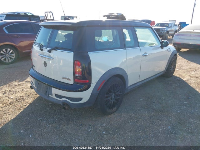 2009 MINI COOPER S CLUBMAN WMWMM33549TP92418 Photo 3
