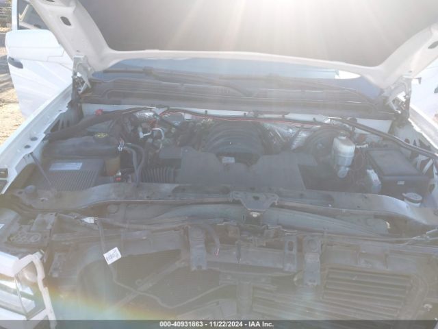 3GCUKPEC2JG147795 Chevrolet Silverado 1500 Custom