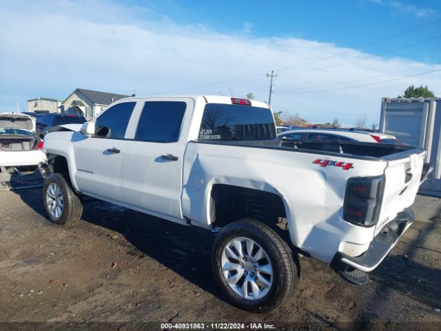 3GCUKPEC2JG147795 Chevrolet Silverado 1500 Custom