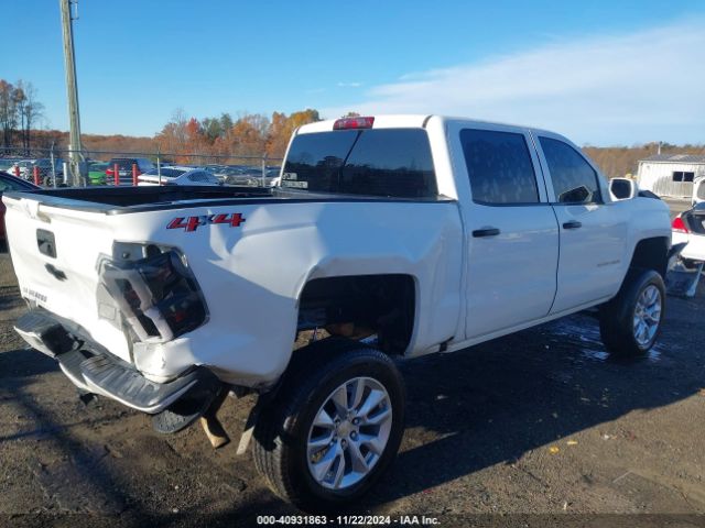 3GCUKPEC2JG147795 Chevrolet Silverado 1500 Custom