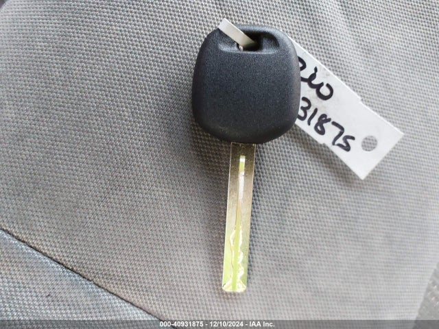 KNADM5A35E6410807 KIA RIO LX