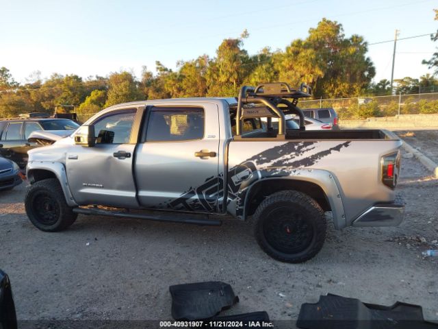 5TFDW5F15FX423041 Toyota Tundra Sr5 5.7l V8
