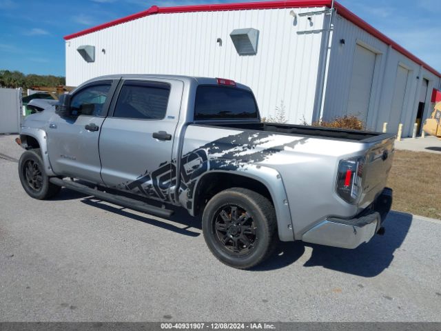 5TFDW5F15FX423041 Toyota Tundra Sr5 5.7l V8