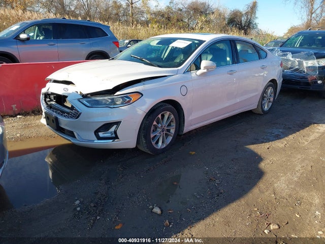 Ford Fusion Titanium 2020 3FA6P0SU0LR105234 Image 2
