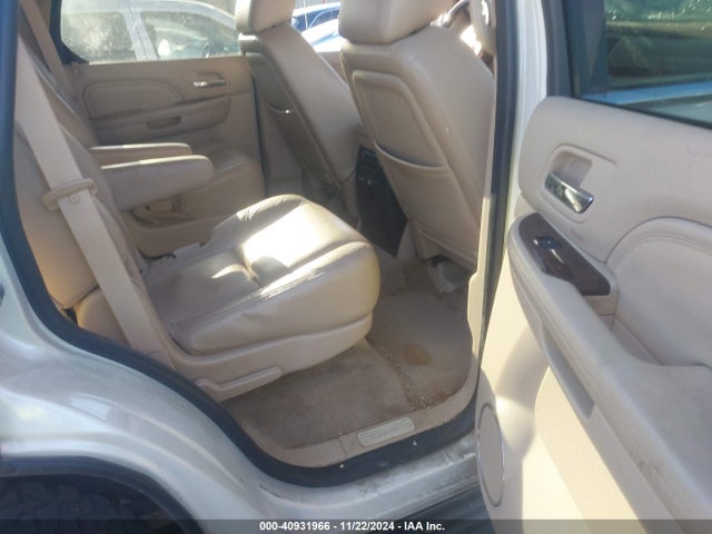 2011 CADILLAC ESCALADE 1GYS3AEF0BR186456 Photo 7