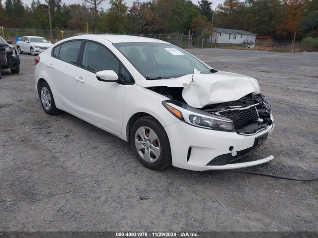 KIA FORTE LX 2017 3KPFK4A74HE013005 Image 1
