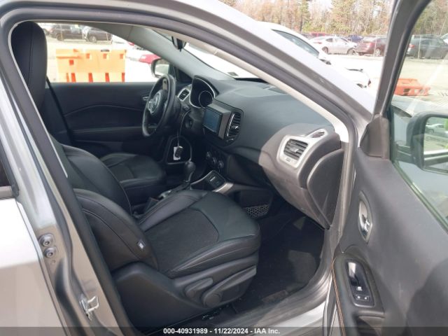 3C4NJCBB7JT287117 Jeep Compass Latitude Fwd