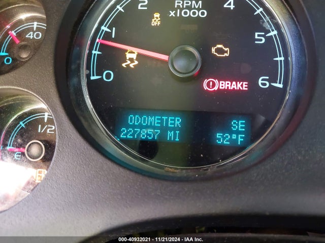 1GKS1KE09ER230704 GMC Yukon Xl 1500 Slt
