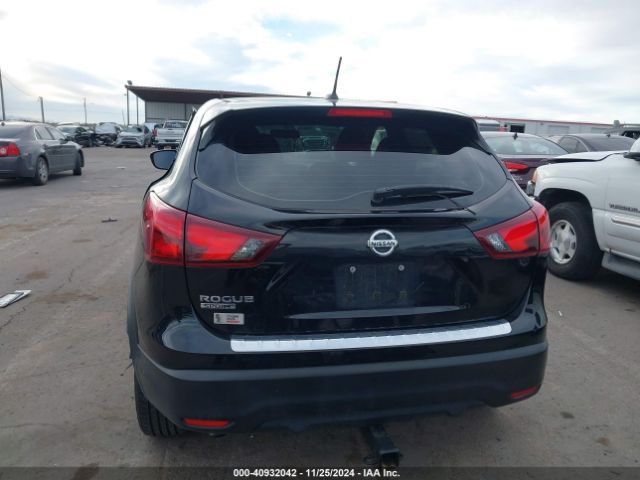 JN1BJ1CPXKW524828 Nissan Rogue Sport S