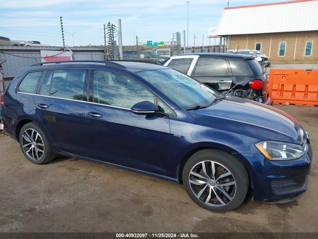 3VWC17AU3GM519696 Volkswagen Golf Sportwagen Tsi Limited Edition