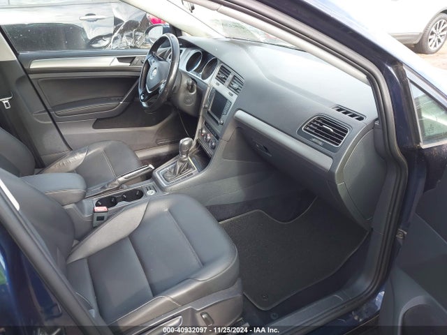 3VWC17AU3GM519696 Volkswagen Golf Sportwagen Tsi Limited Edition