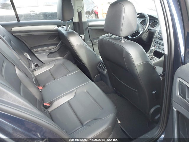 3VWC17AU3GM519696 Volkswagen Golf Sportwagen Tsi Limited Edition