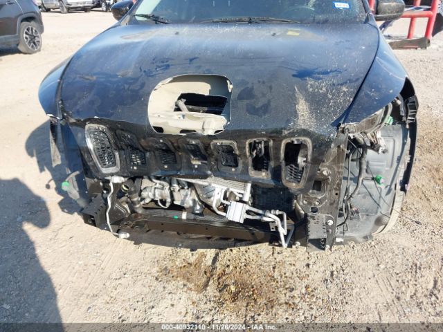 1C4PJLCB2JD566813 Jeep Cherokee Latitude Fwd